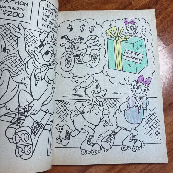 Vintage Walt Disney's Donald Duck Coloring Book Golden 1984 Activity, used - Picture 7 of 8